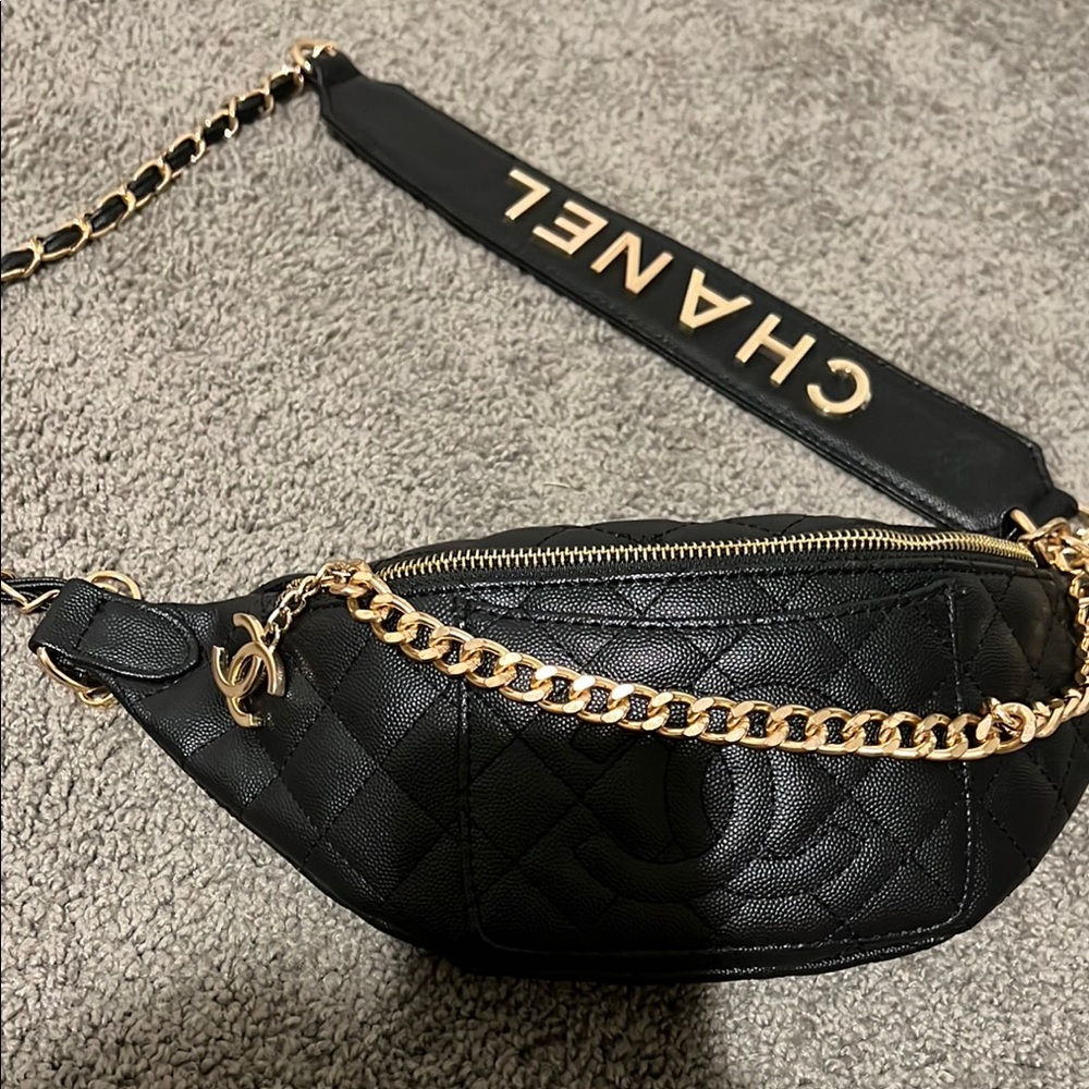 NWOT Chanel Dupe Black Quilted Bum Bag with Gold Chain